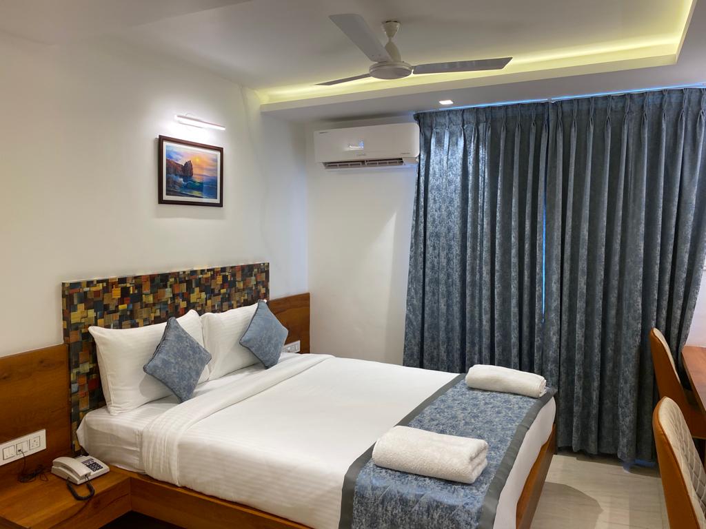 Room Image 3
