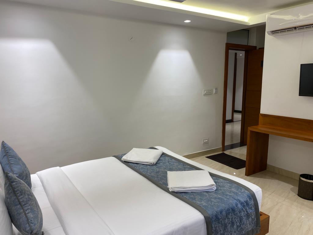 Room Image 3